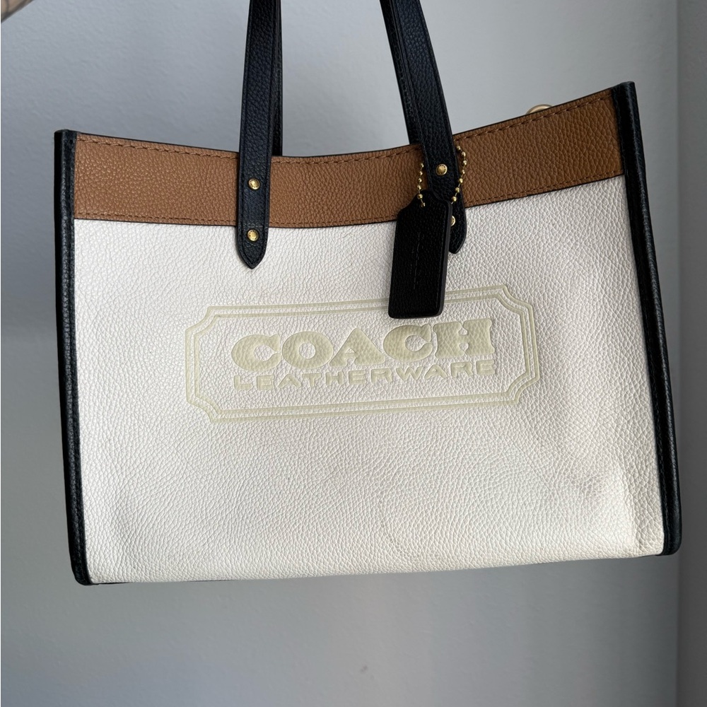 Coach Field Tote 30 in Colorblock